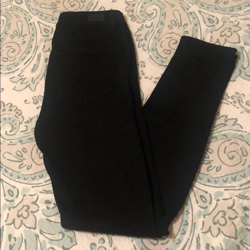 💕 NWOT PAIGE BLACK VERDUGO SKINNY JEANS 27💕